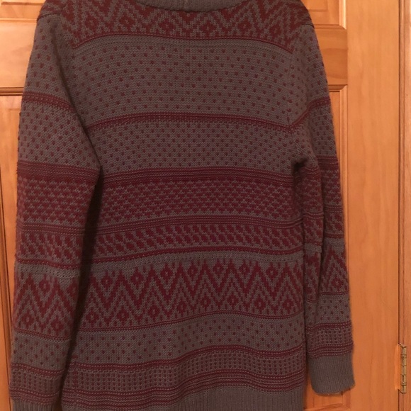 North Crest, sweater- open cardigan, gray, burgundy color, size M, like new - Picture 4 of 4